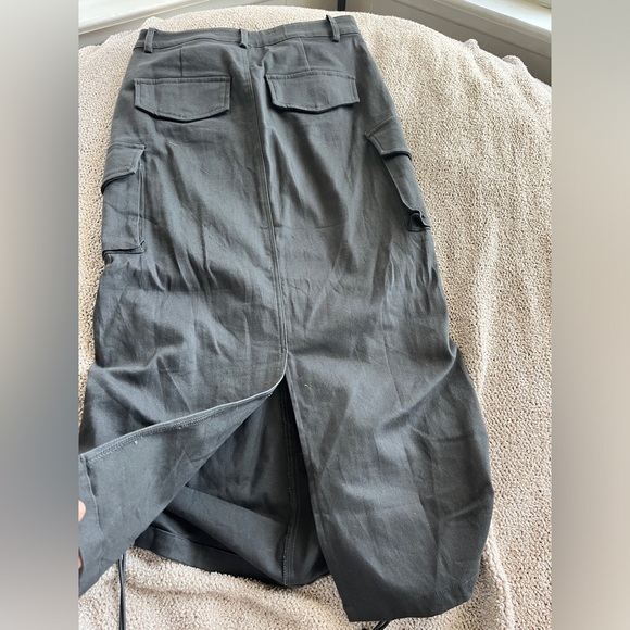 Princess Polly cargo skirt - Picture 4 of 5